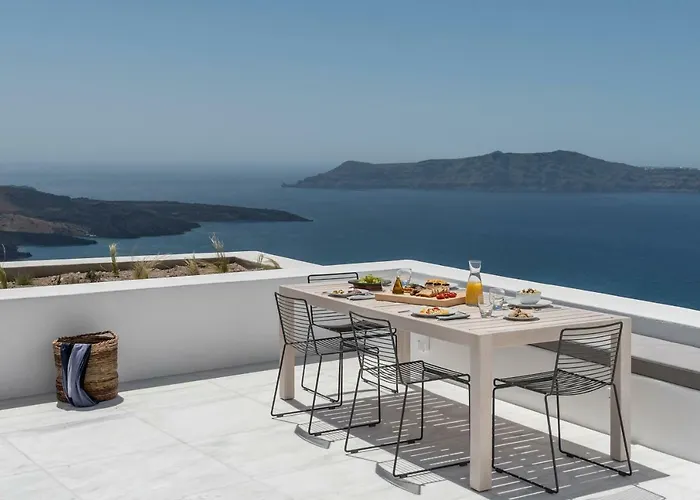 White Ark Fira (Santorini)